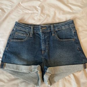 🔥Tilly’s shorts